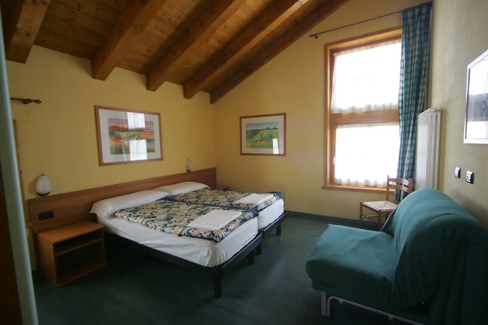 Apartment Chalets Living Livigno